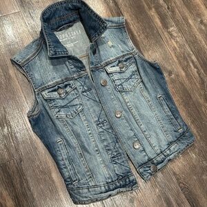 Aeropostale Sleeveless Denim Vest Medium Wash Button Front Size Small